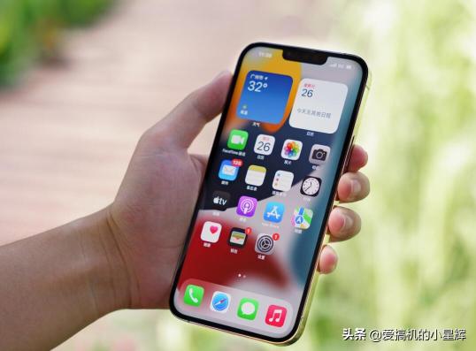 苹果手机2022年4月份会降价吗（值得推荐的3款iPhone手机，均已跌至“新低价”）
