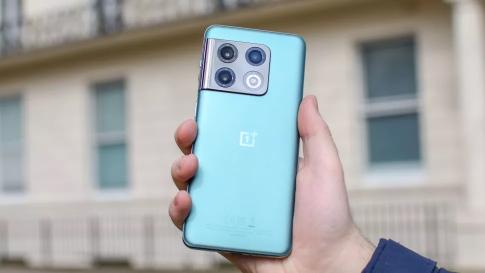 一加10Pro和iPhone13ProMax对比哪个好（5个方面全面对比，iPhone 13 Pro Max胜出）