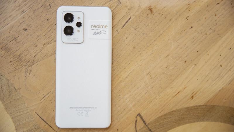 Realme GT2 Pro手机怎么样值得买吗（通过4个方面的参数配置分析，值得买）