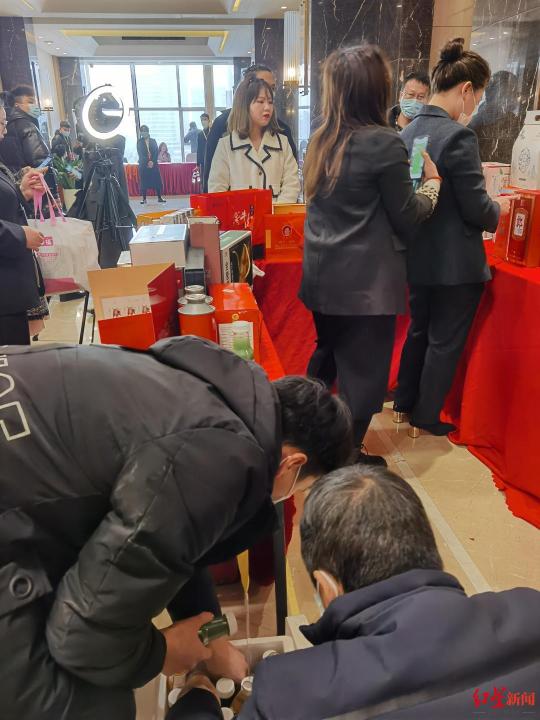 请主播带货怎么收费？（直播带货的2个收费模式分享）