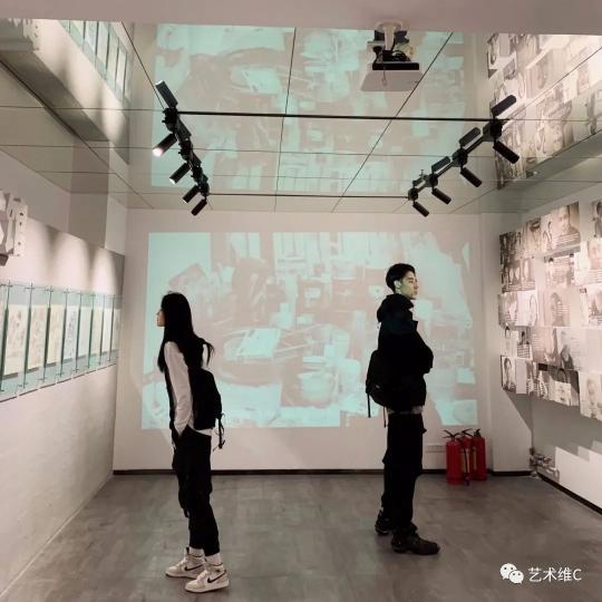 小红书拍照打卡（小红书如何在看展中拍出有艺术感的照片）