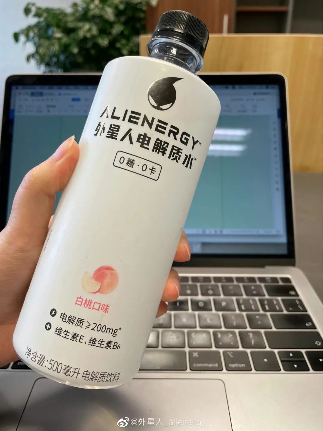 怎样利用消费者的触觉来促销（如何利用感官营销促使消费者买单？）