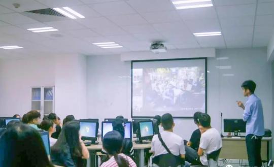 新媒体营销属于什么专业（解读网络与新媒体专业）
