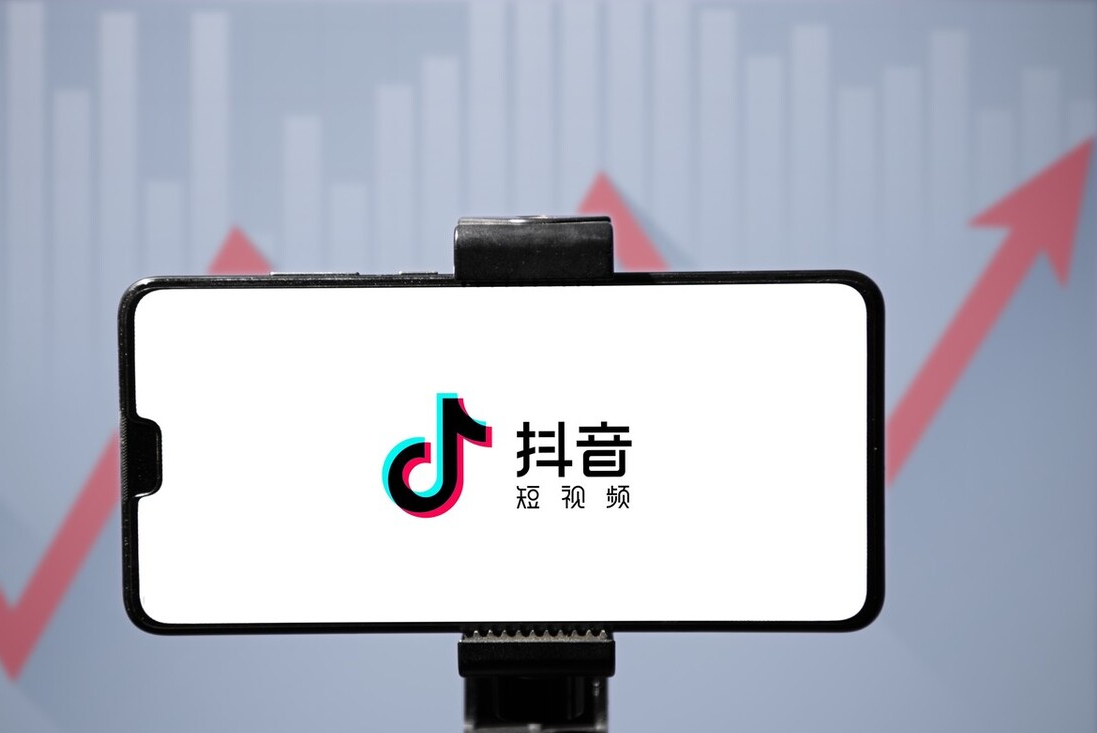 做自媒体用什么拍摄（拍摄短视频有哪些技巧）