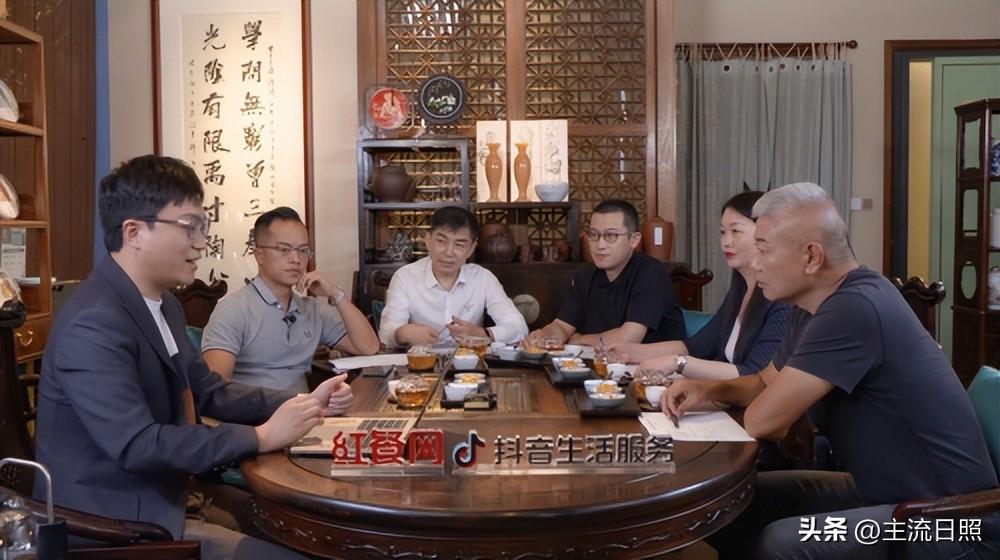 如何把自己的餐饮店做到抖音（餐饮店如何做抖音营销）