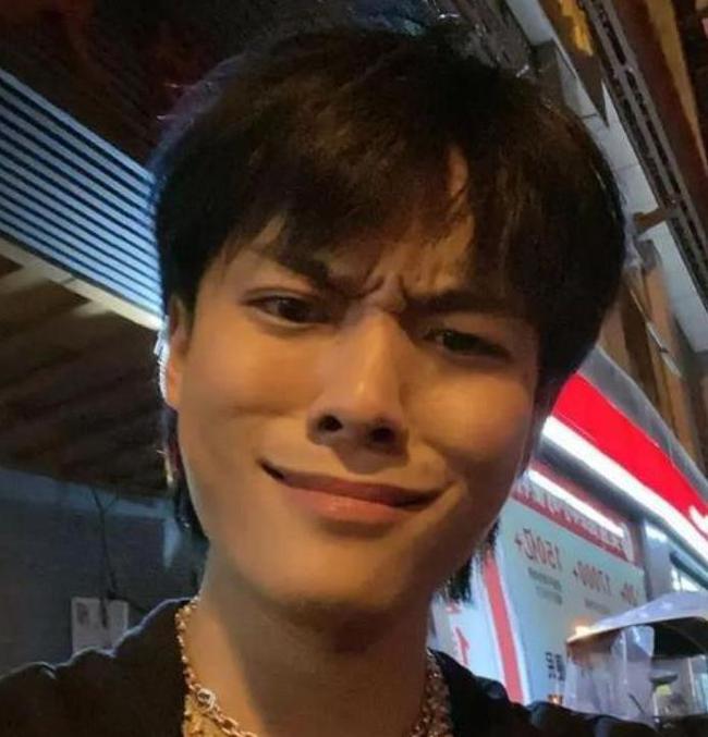 疯狂的小杨哥怎么这么多粉丝（疯狂小杨哥有多少粉丝）