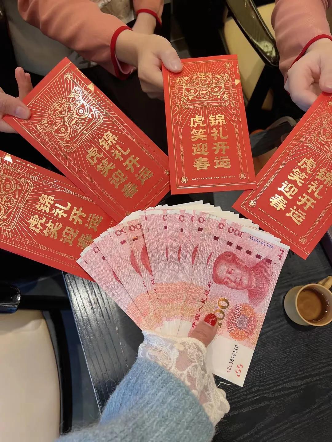 抖音粉丝1000多万,月收入多少钱（粉丝一千多万有多少钱）