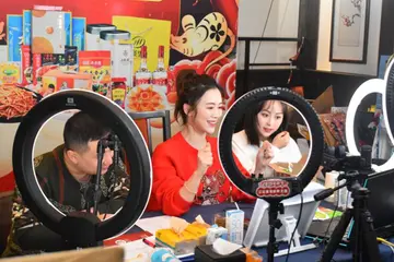 抖音直播间上热门有用吗（破解抖音直播间上热门的秘诀）