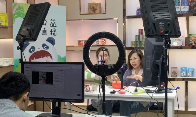 成为抖音新人直播的顶尖主播（教你打造独具特色的直播秀）