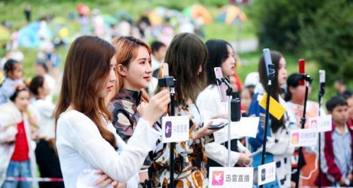 抖音生活服务低价跟团游（治理规范为关键）