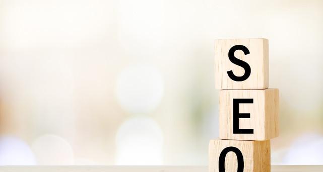 如何进行网站SEO优化关键词分析（网站SEO百度优化的3个技巧）