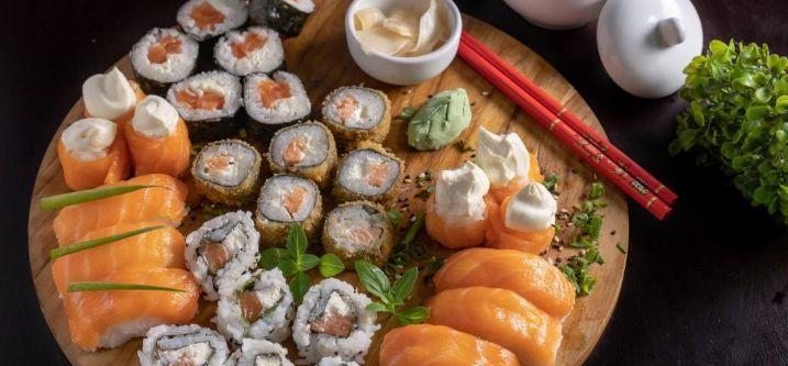 拍出口感美食的绝妙技巧（用短视频展现美食的神奇魔法）