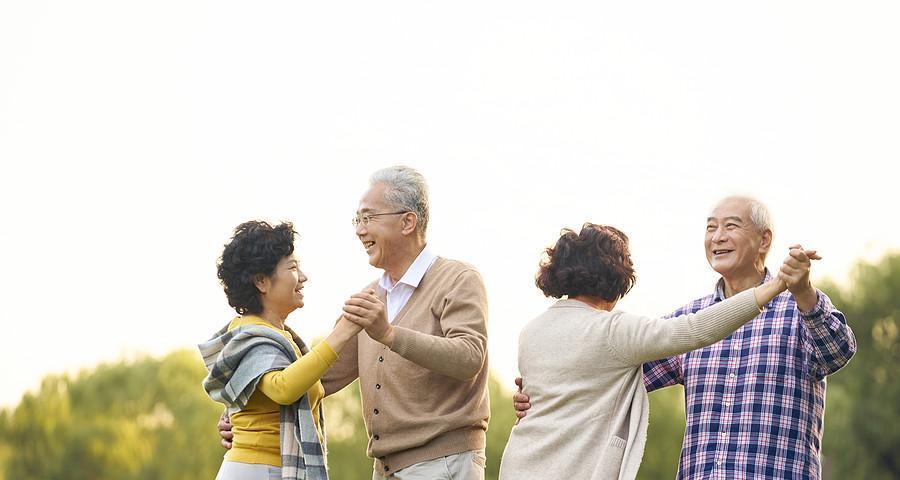 中老年人廣場舞（以廣場舞為突破口）