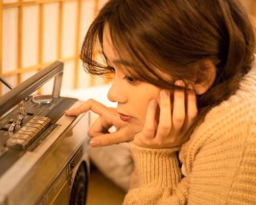 女生拍什么容易火（揭秘女生抖音爆红的秘诀）