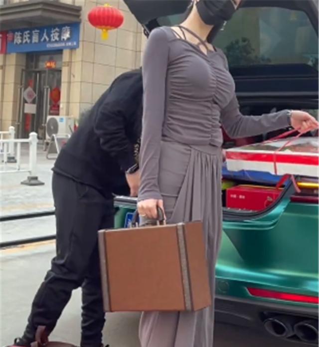 抖音送一辆保时捷，你想不想要（送车大礼）