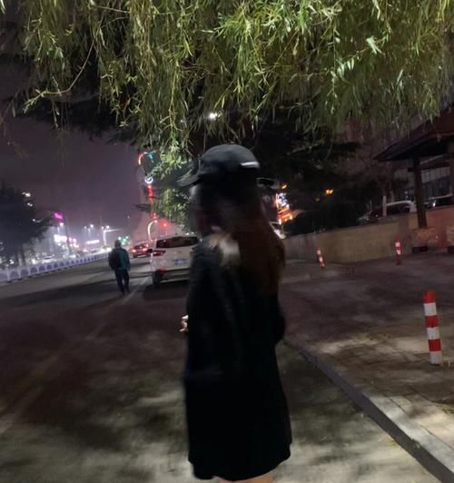 小红书服装图文剪辑技巧有哪些？如何提高编辑效率？