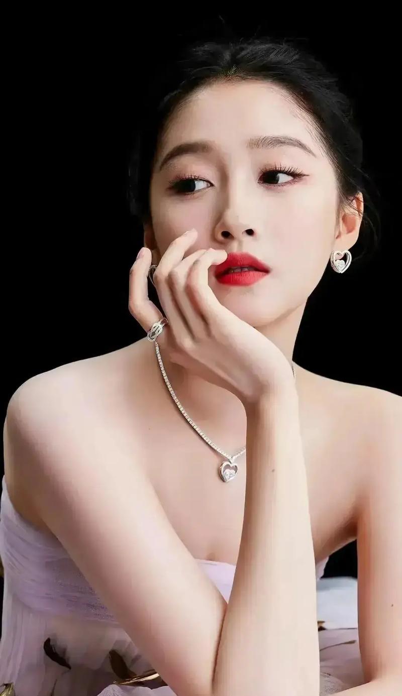 抖音关晓彤视频怎么剪辑？剪辑技巧和步骤是什么？
