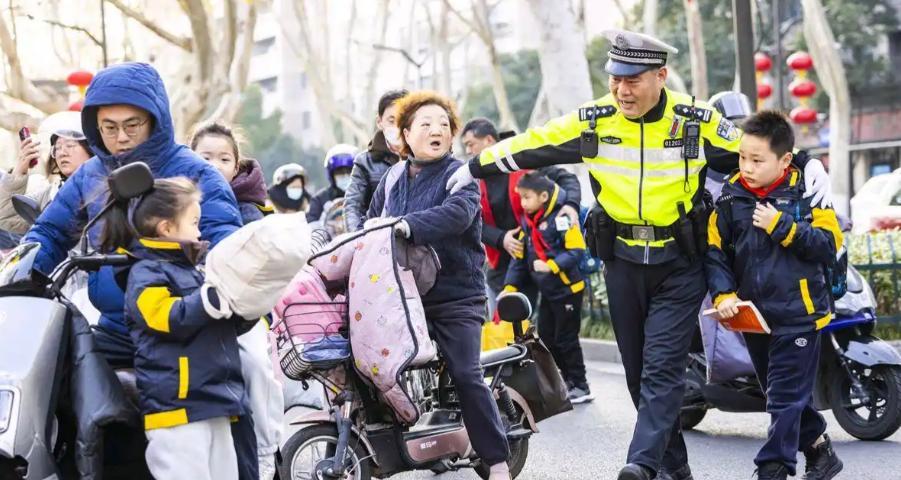 6年前电动车随便骑，为什么现在要求这么多？行内人告诉你答案