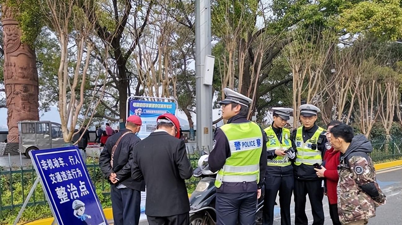 西安车主笑了！电摩可以放心上路，但要注意这5点，违规将会处罚