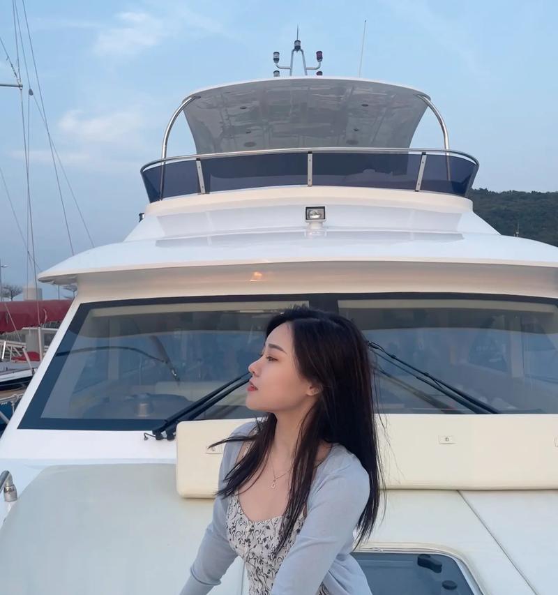 肖潇抖音歌曲关键词运用：提升歌曲热度的策略