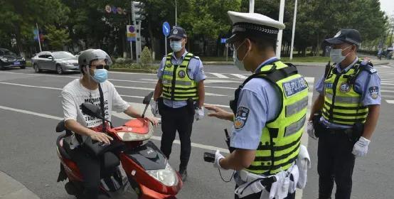 明确了！3类电动车上路免驾照、免年检，4类车驾照、年检都需要