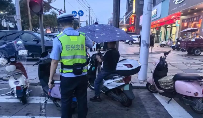 8月1日起，电动车、三轮车有新政策，这6类车禁止上路，车主注意