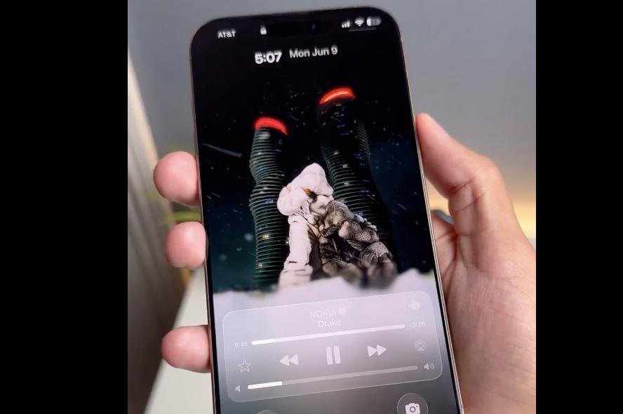 iPhone升级iOS26必试5项新功能：锁屏3D效果、透明App图标太有感