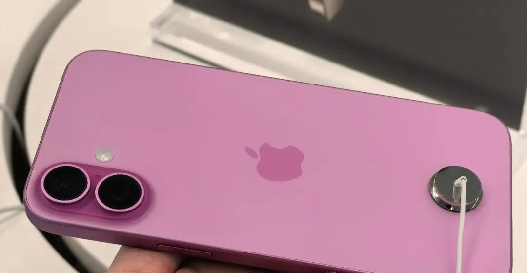 iPhone16Pro性价比降低，最值得购买的苹果手机已经"易主"了！