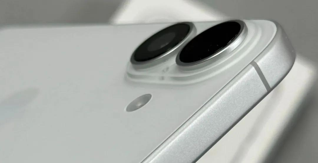 iPhone16Pro性价比降低，最值得购买的苹果手机已经"易主"了！
